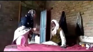 Father-in-law fucking son’s wife in village home