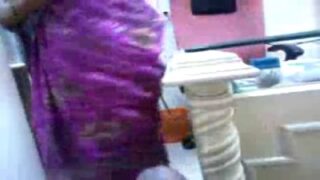 Office maid hard dick shaking handjob