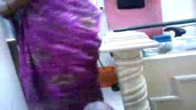 Office maid hard dick shaking handjob