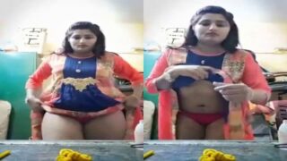 Married tamil aunty doing online sex chat in office room