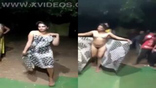 Village desi woman paid nude sex dance video