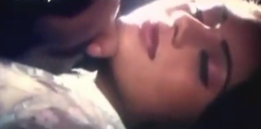 Beautiful Desi Nadigai having nude sex in a blue padam