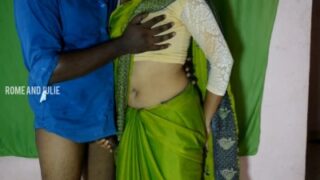 Beautiful village girl having saree talking fuck with bf