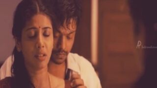 Most erotic aunty rainy time affair sex in hot movie