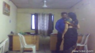 Chennai office Aunty quick saree fucking in hidden cam mms