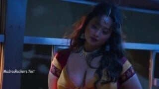 Local sexy desi mallu outdoor bus fucking in a porn padam