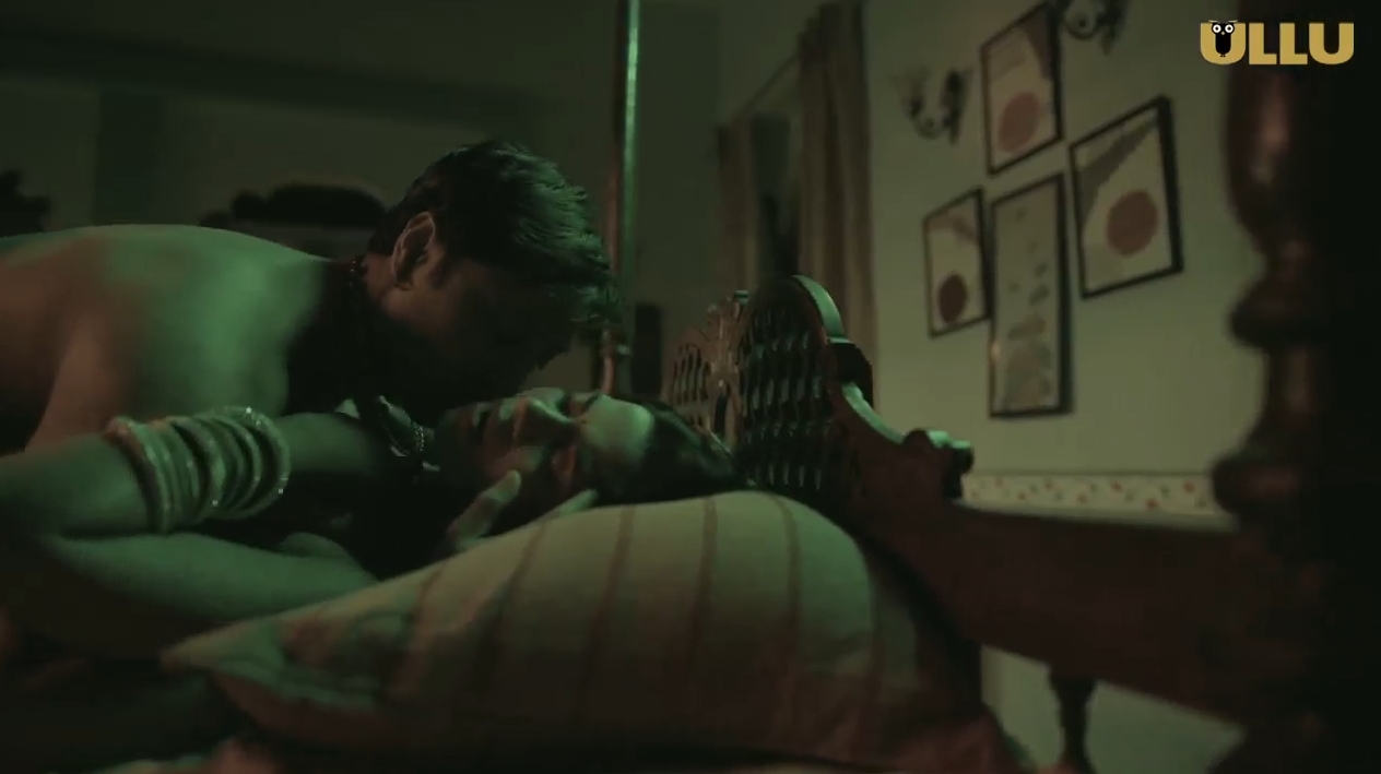 Sexy desi unmarried girl having affair in HD sex movie