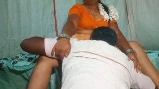 Madurai uncle licking neighbor aunty pundai and fucks hot