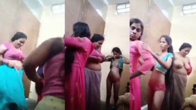 Tirupur aunty and girls chaning dress with nude boobs