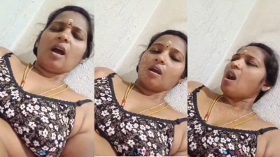 Chennai Teacher let the student lick her pussy in garden