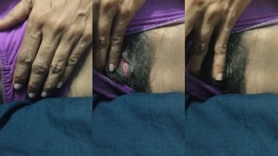 Madurai aunty romantic sex talk with reveling dark pundai