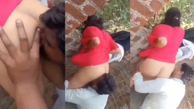 College Teacher licking college pussy in outdoor tour