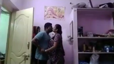 Coimbatore sexy wife having quick sex with hubby’s friend
