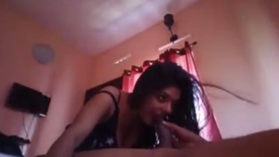 Kerala item gives a sexy blowjob to a madurai guy