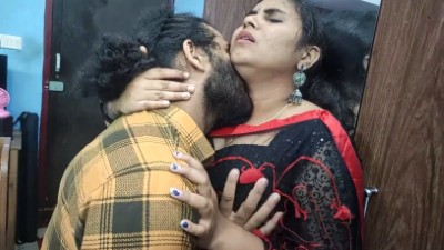 Seductive Malayalam lady saree sex with romantic bf