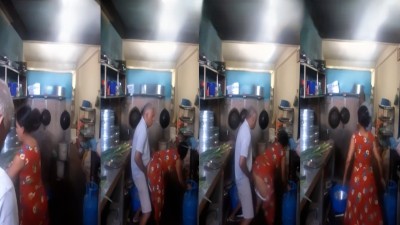 Old man quick fucking with maid aunty on kitchen