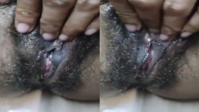 Divorced thevidiya aunty pundai masturbation with talk