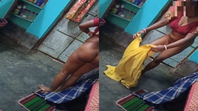 Pollachi gramathu aunty Kanaga dress changing nude clip