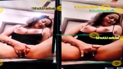 Nadigai Kiran Aunty nude masturbation with big boobs