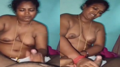 Thanjavur nude aunty jerking dick hard with voice