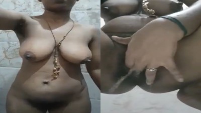 Trichy aunty nude pundai masturbation on the bathroom