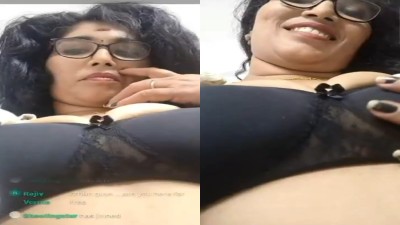 Chennai Doctor aunty live ool talk with big boobies