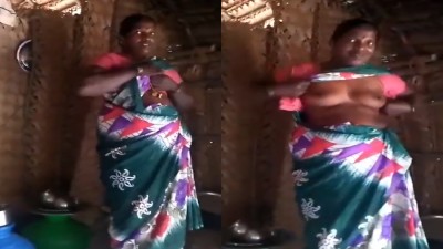 Ariyalur local maid aunty shows mulai with excitement