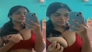Coimbatore college girl squeezing her mallu boobs