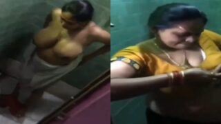 Kanchipuram mami strips jacket and shows big mulai