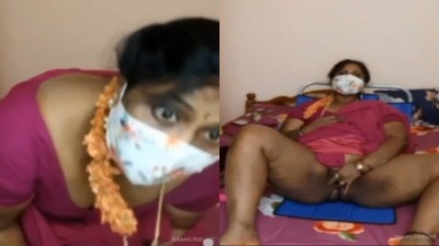 Old mami Savitri doing super masturbation on saree