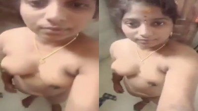 Theni unsatisfied wife Meera shows her nude boobs
