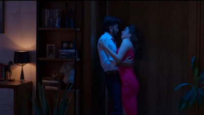 South Indian Actress Thamana hot office romance scene