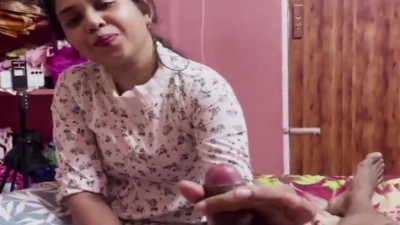 Chennai Housewife nude blowjob and fucks with neighbor