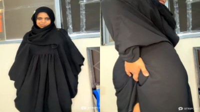 Scandal aunty sexy dancing with caressing her big ass